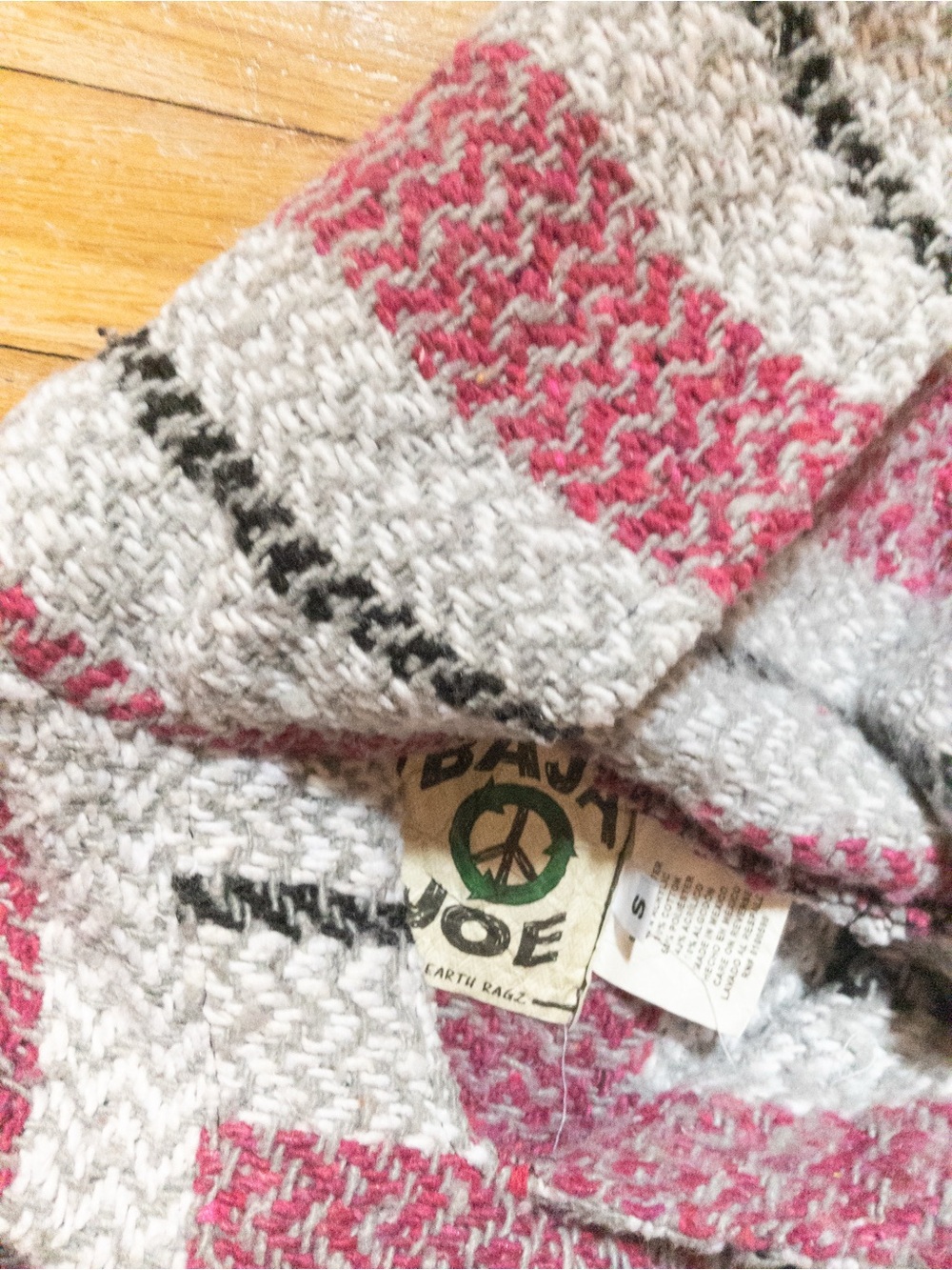 Baja Joe Maroon and Gray Woven Hoodie - Picture 6 of 7